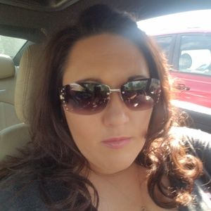 Meet your Posher, Christie